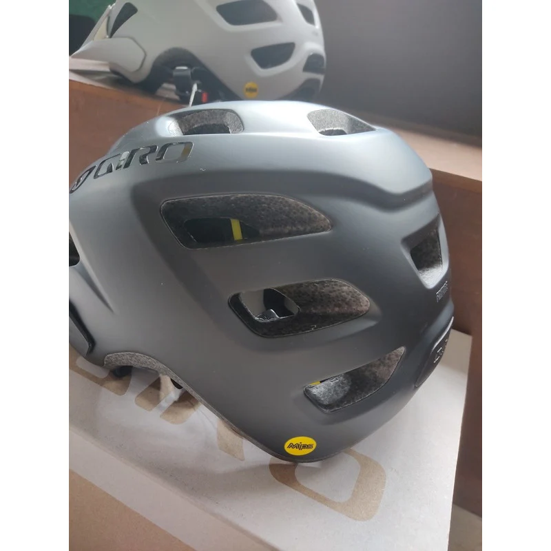 Casco Seguro Bicicleta Giro Fixture 2 Mips Original Ciclismo - Imagen 9